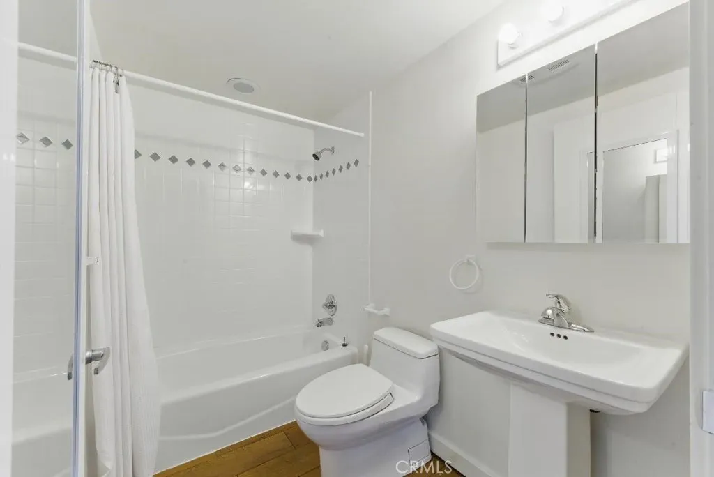 2501 Barrymore Drive, Malibu, California 90265 home-pic-47
