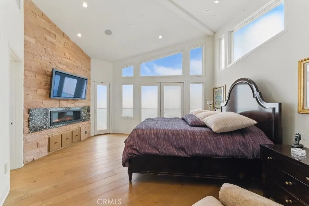 2501 Barrymore Drive, Malibu, California 90265 home-pic-32