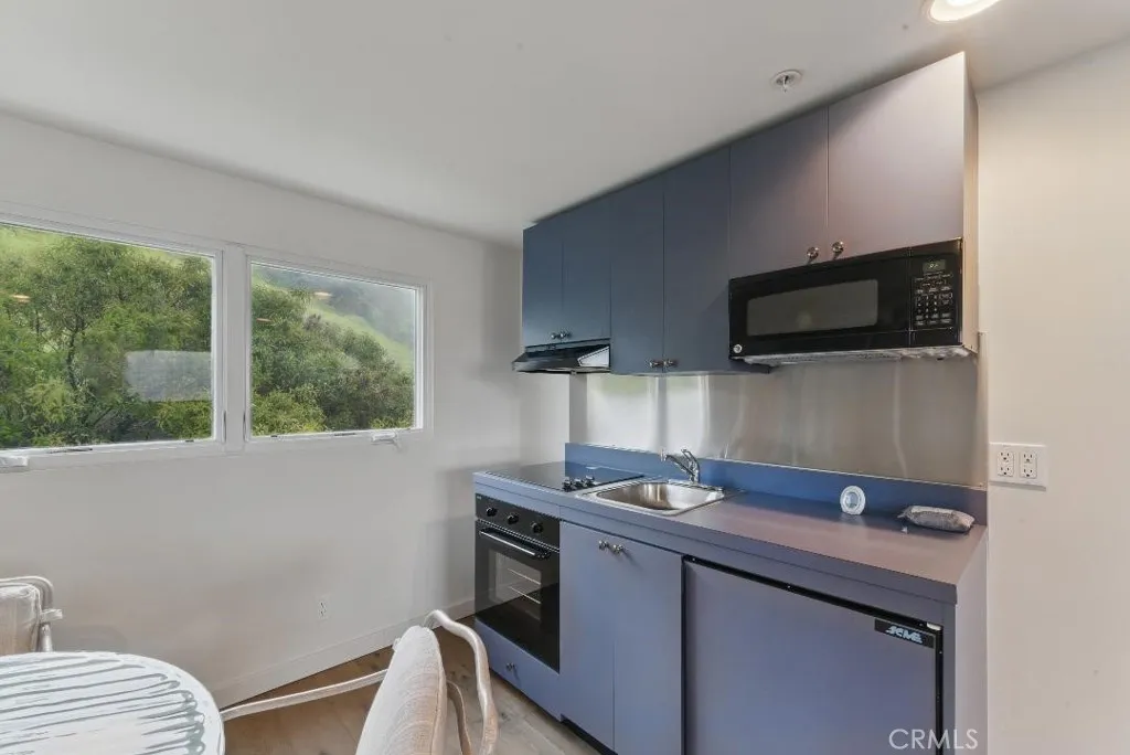 2501 Barrymore Drive, Malibu, California 90265 home-pic-46