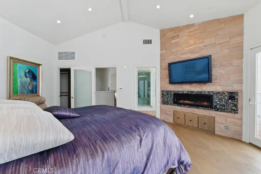 2501 Barrymore Drive, Malibu, California 90265 home-pic-33