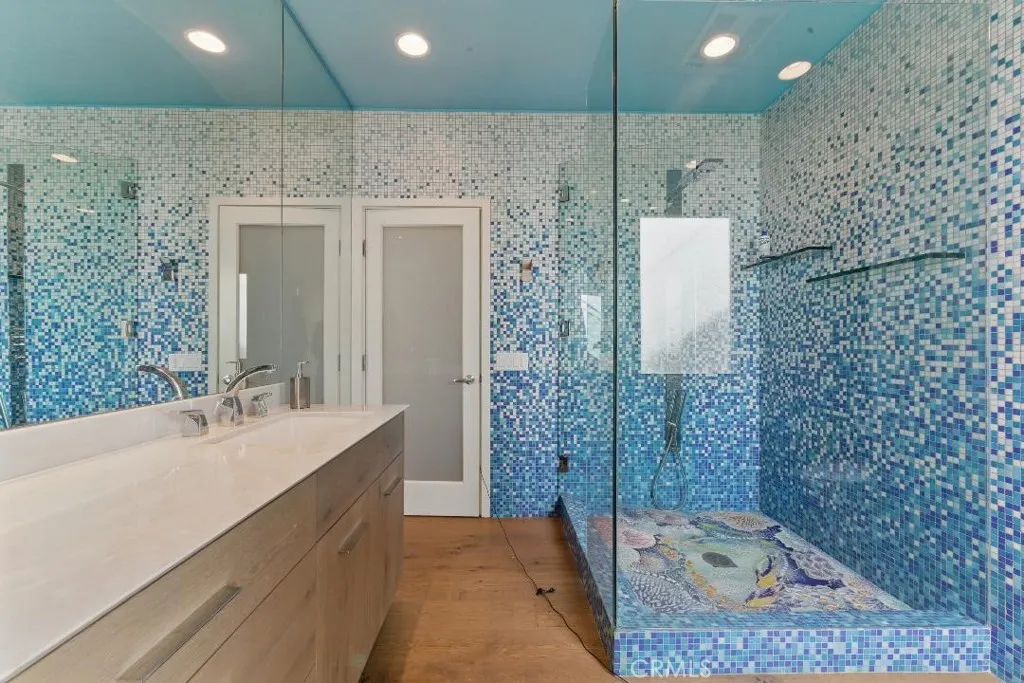 2501 Barrymore Drive, Malibu, California 90265 home-pic-24