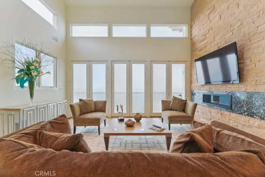 2501 Barrymore Drive, Malibu, California 90265 home-pic-3