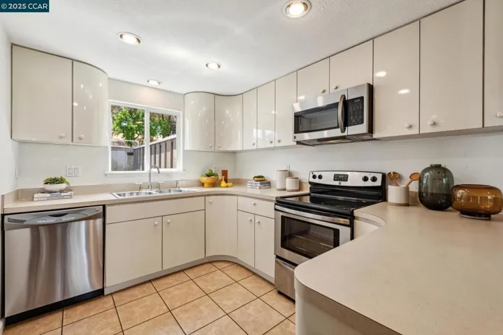 4370 Eagle Peak Road F, Concord, California 94521