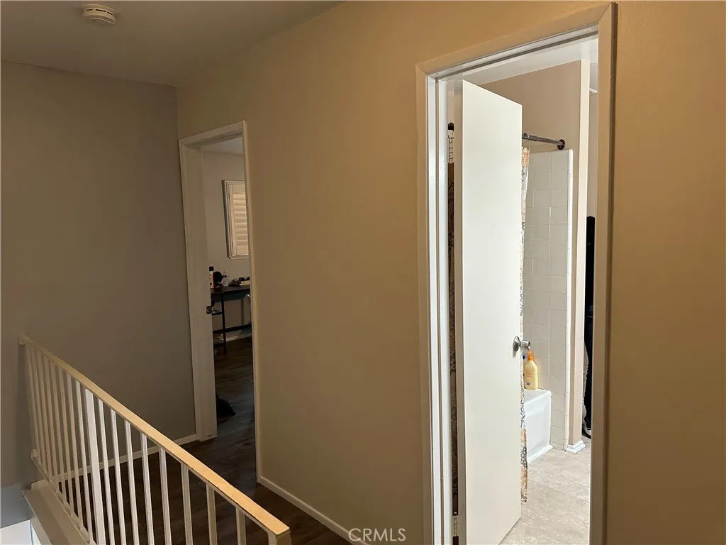 25260 Avenida Dorena, Newhall, California 91321 home-pic-6