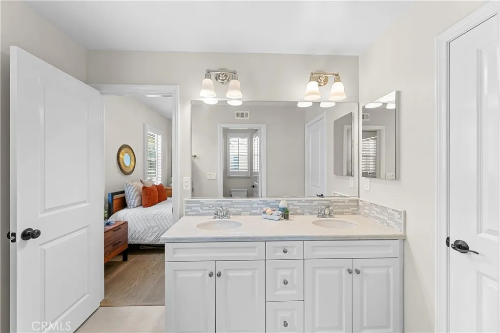 129 Pathway, Irvine, California 92618 home-pic-27