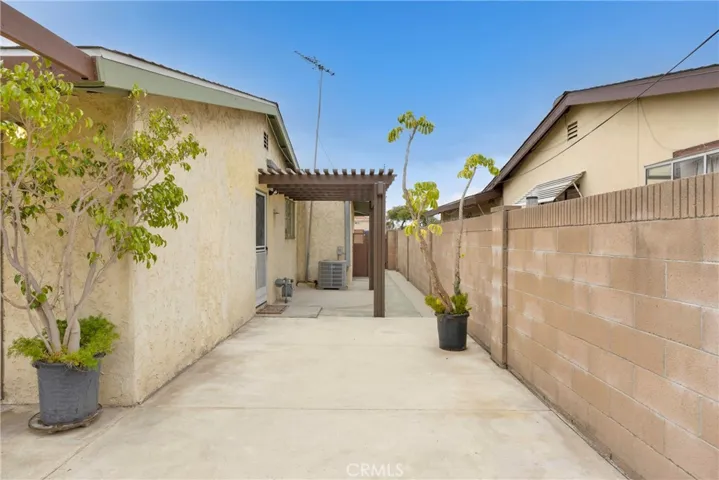 5905 Crescent Avenue, Buena Park, California 90620
