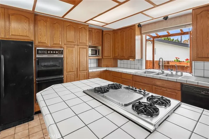 7016 Abbottswood Drive, Rancho Palos Verdes, California 90275