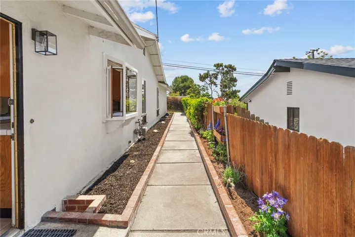 7016 Abbottswood Drive, Rancho Palos Verdes, California 90275