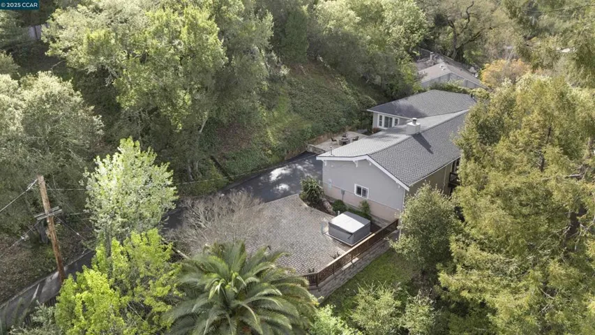 6 Monte Veda Dr, Orinda, California 94563