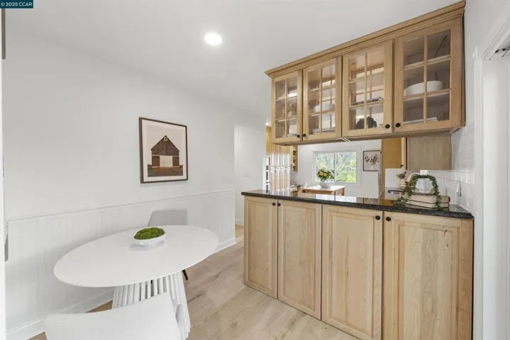 6 Monte Veda Dr, Orinda, California 94563