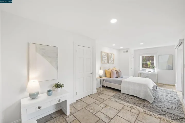 6 Monte Veda Dr, Orinda, California 94563