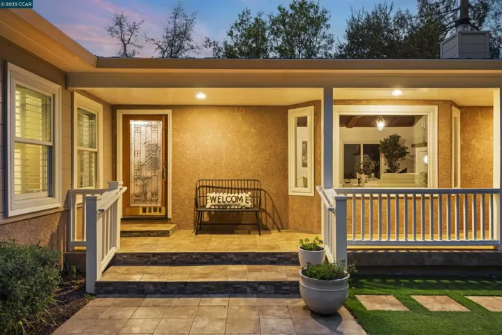 6 Monte Veda Dr, Orinda, California 94563