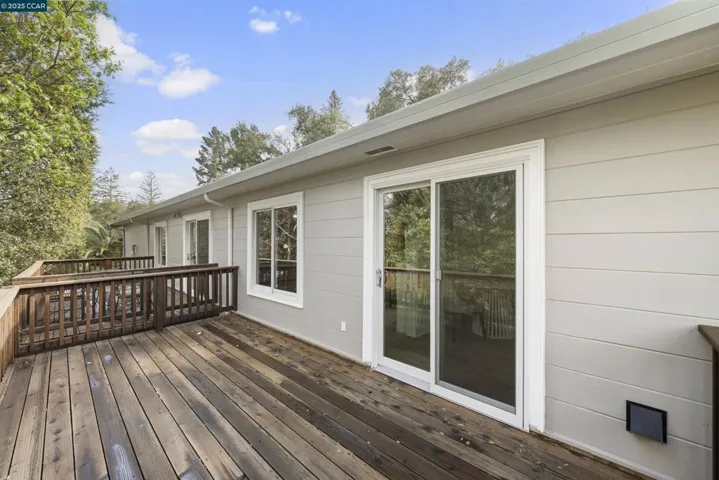 6 Monte Veda Dr, Orinda, California 94563