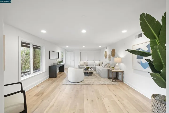 6 Monte Veda Dr, Orinda, California 94563
