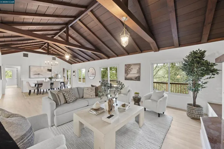 6 Monte Veda Dr, Orinda, California 94563