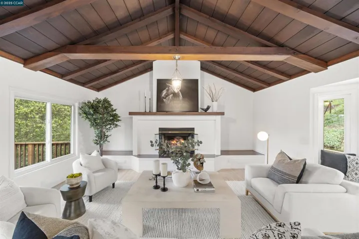 6 Monte Veda Dr, Orinda, California 94563