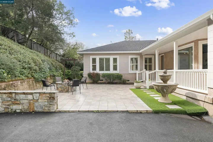 6 Monte Veda Dr, Orinda, California 94563