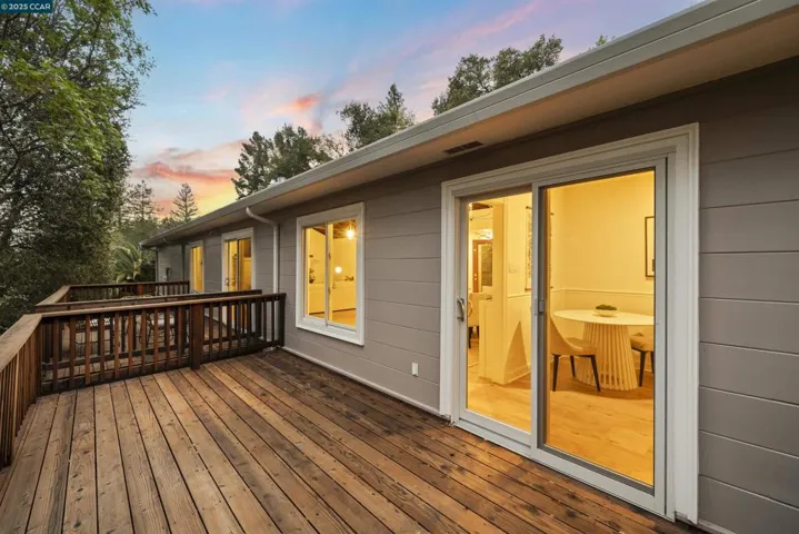 6 Monte Veda Dr, Orinda, California 94563