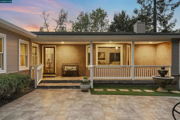 6 Monte Veda Dr, Orinda, California 94563