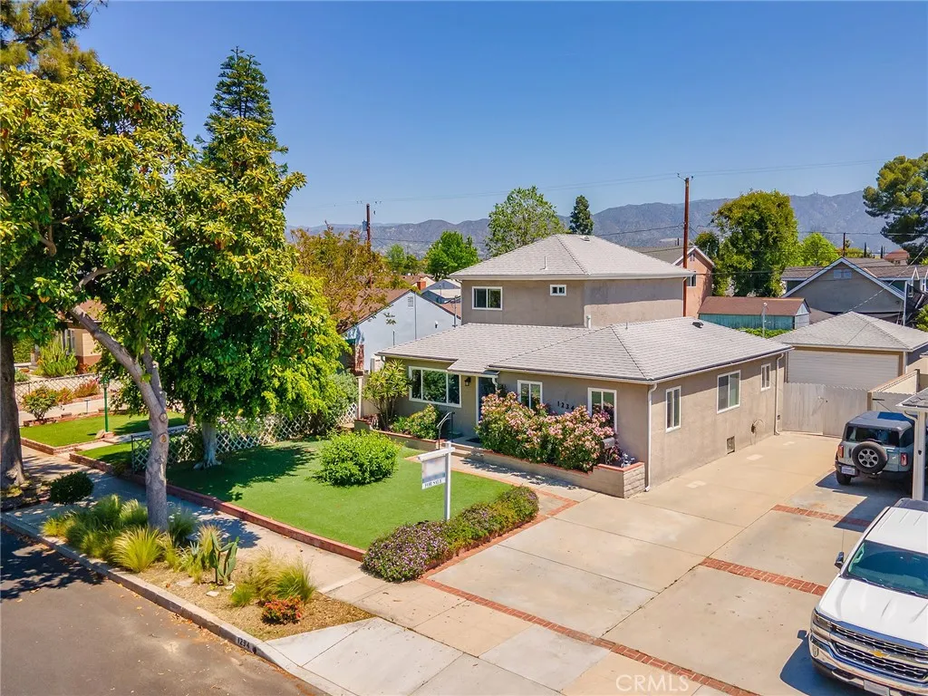 1234 N Pass Avenue, Burbank, California 91505 home-pic-49