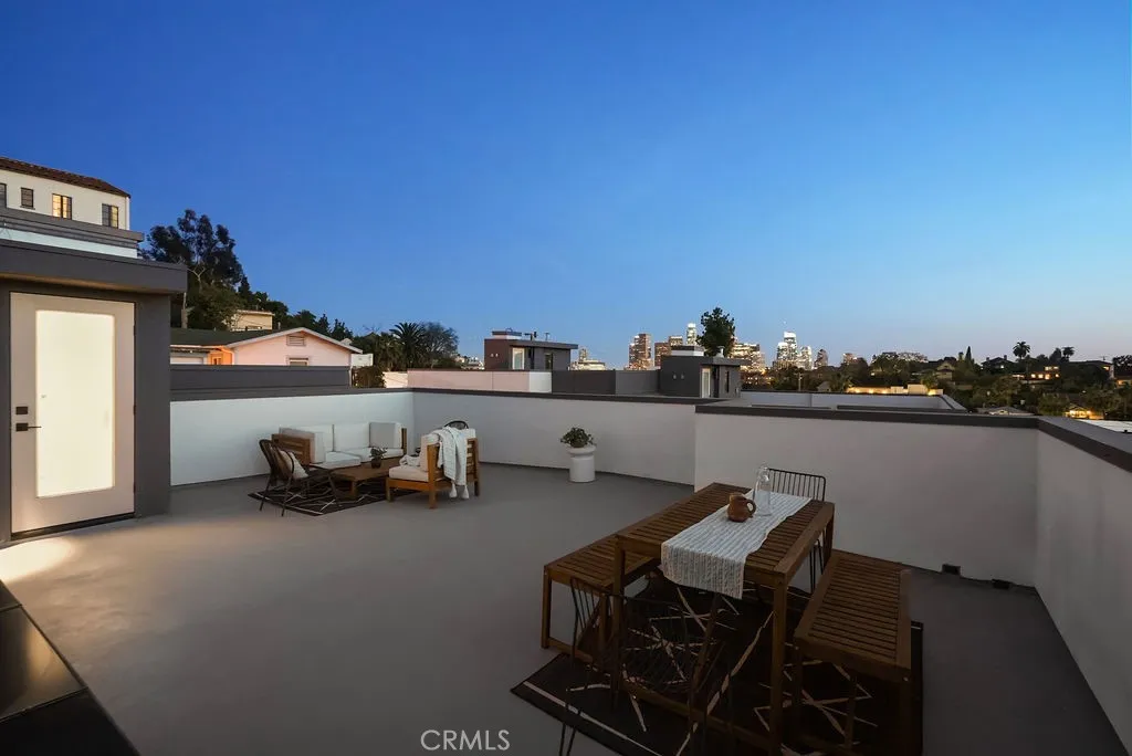 1320 W Cannon Drive, Los Angeles, California 90026 home-pic-31