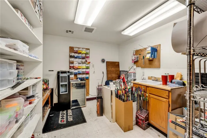 1919 Atlas Drive, Riverside, California 92501