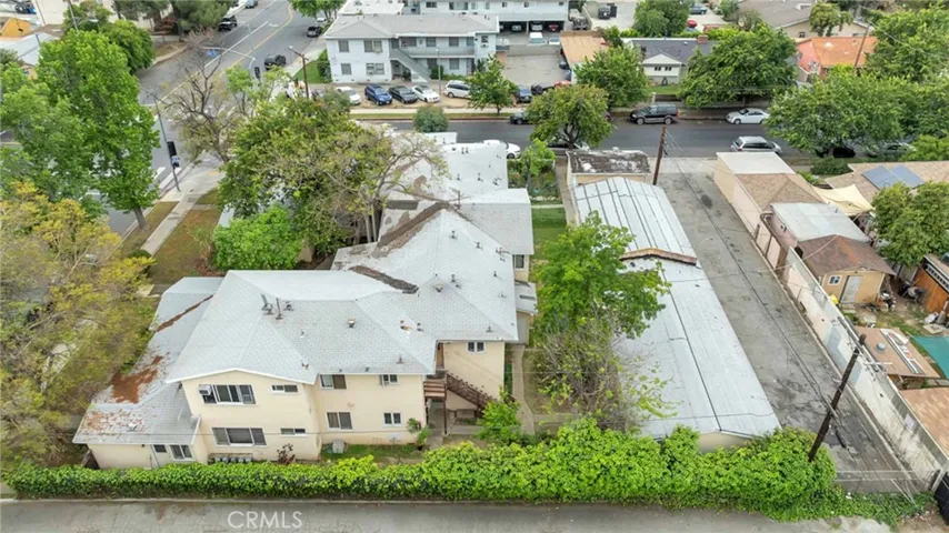 7001 Hazeltine Avenue, Van Nuys, California 91405