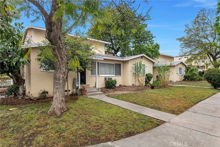 7001 Hazeltine Avenue, Van Nuys, California 91405