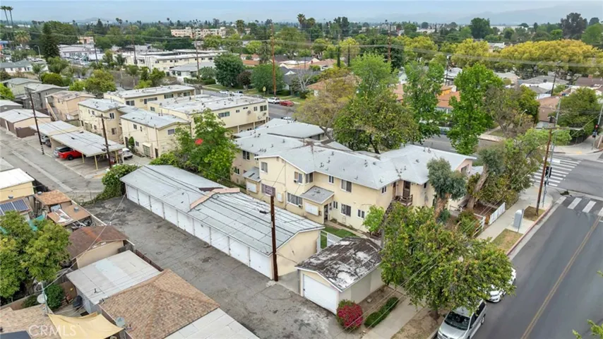 7001 Hazeltine Avenue, Van Nuys, California 91405