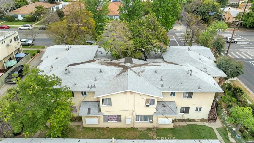 7001 Hazeltine Avenue, Van Nuys, California 91405