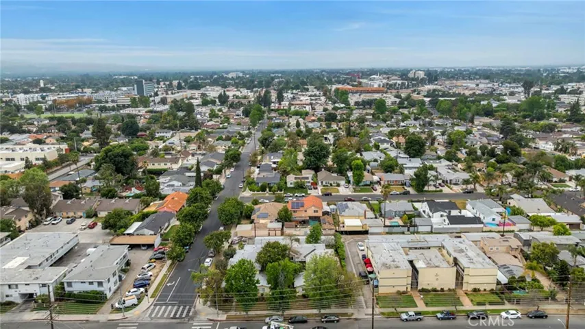 7001 Hazeltine Avenue, Van Nuys, California 91405
