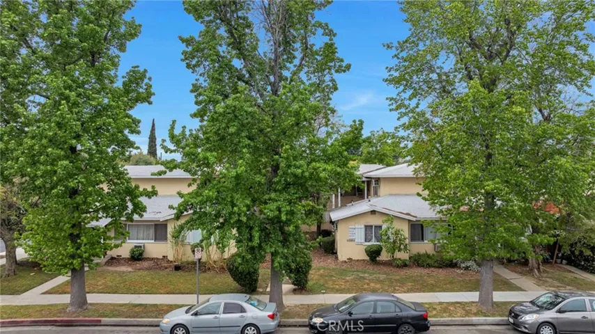 7001 Hazeltine Avenue, Van Nuys, California 91405