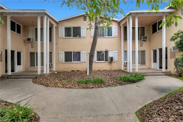 7001 Hazeltine Avenue, Van Nuys, California 91405