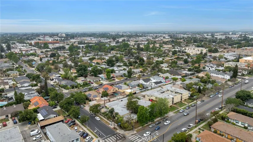 7001 Hazeltine Avenue, Van Nuys, California 91405