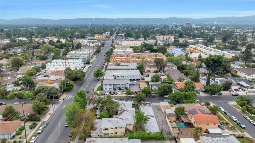 7001 Hazeltine Avenue, Van Nuys, California 91405