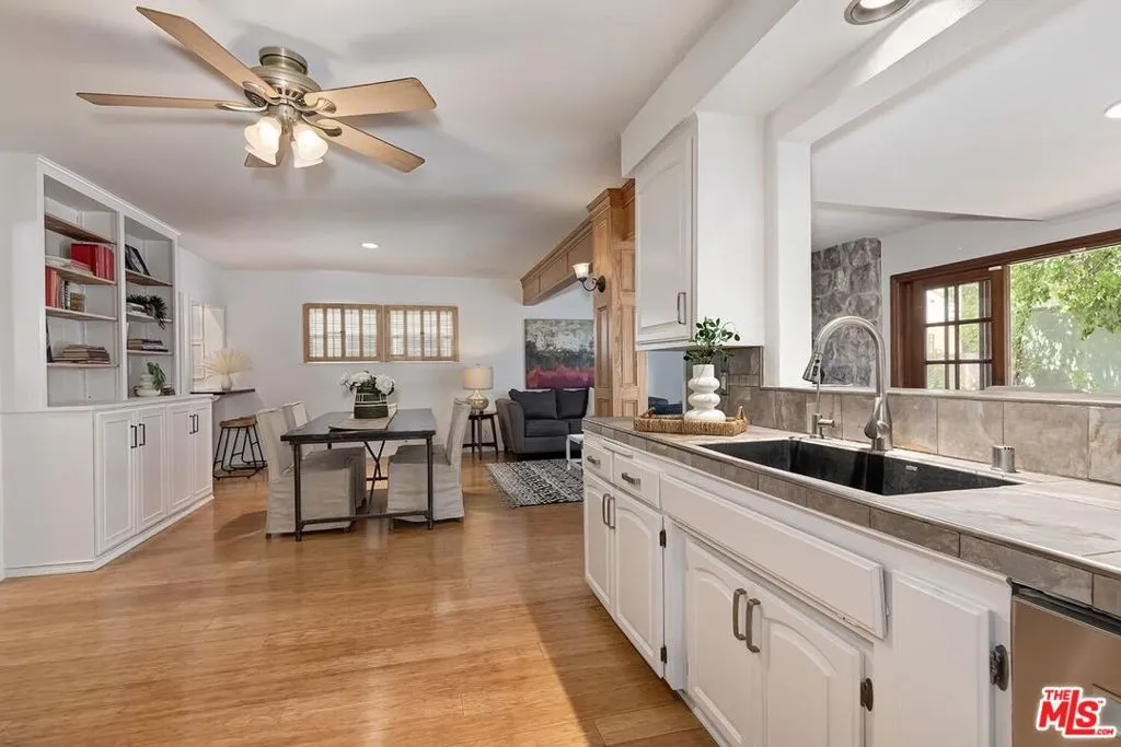 11205 Huntley Place, Culver City, California 90230 home-pic-14