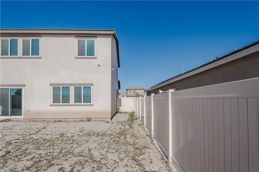 10619 Appaloosa Avenue, Hesperia, California 92345 home-pic-32