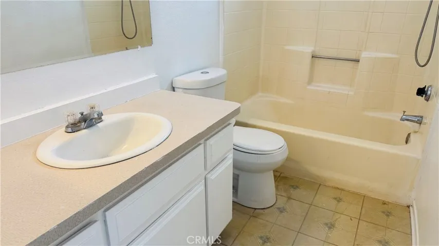 221 E Mead Street, San Jacinto, California 92583