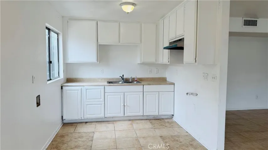 221 E Mead Street, San Jacinto, California 92583