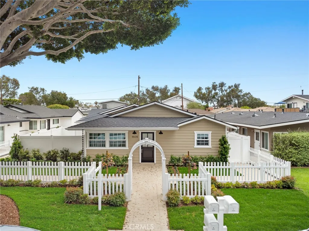 1805 Clay Street, Newport Beach, California 92663 home-pic-0