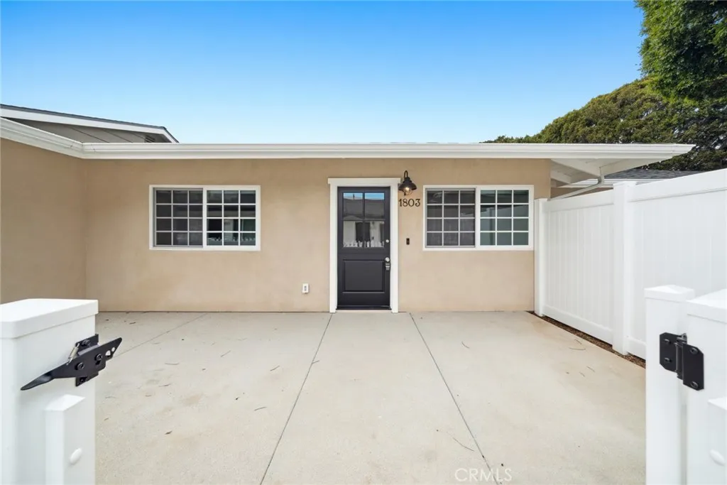 1805 Clay Street, Newport Beach, California 92663 home-pic-2