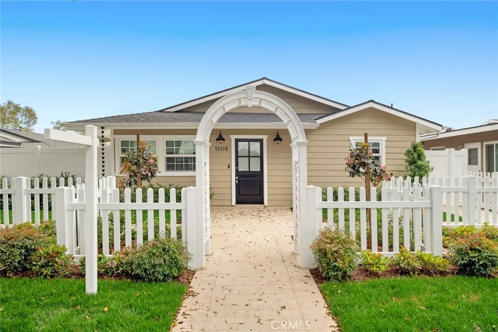 1805 Clay Street, Newport Beach, California 92663 home-pic-21