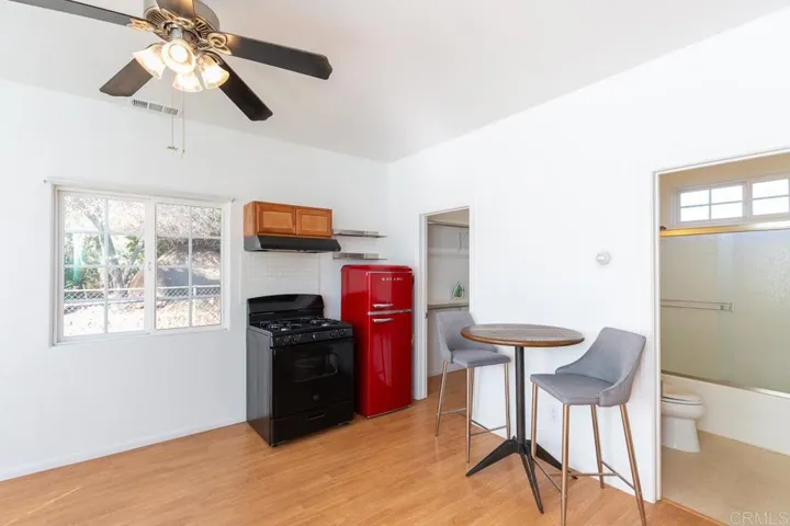 229 Holly Road, El Cajon, California 92021