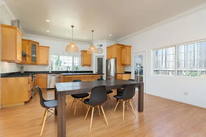 229 Holly Road, El Cajon, California 92021
