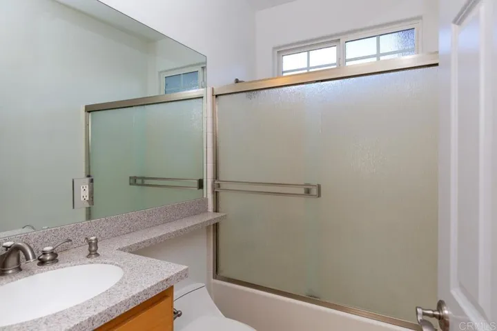 229 Holly Road, El Cajon, California 92021