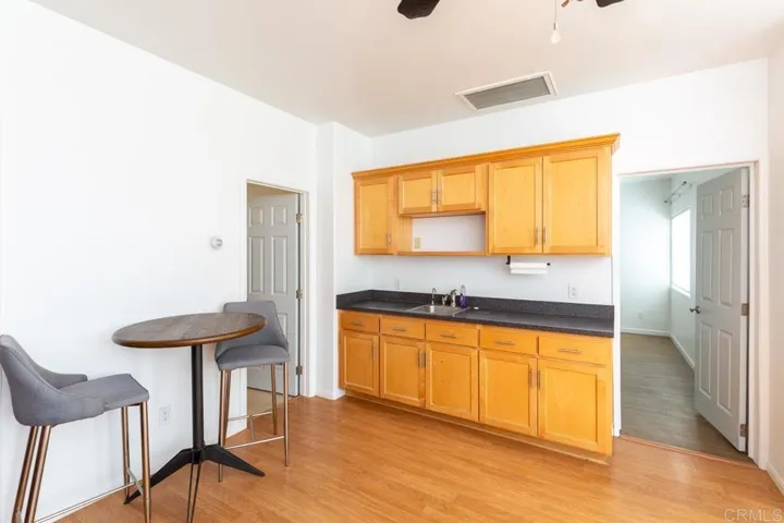 229 Holly Road, El Cajon, California 92021