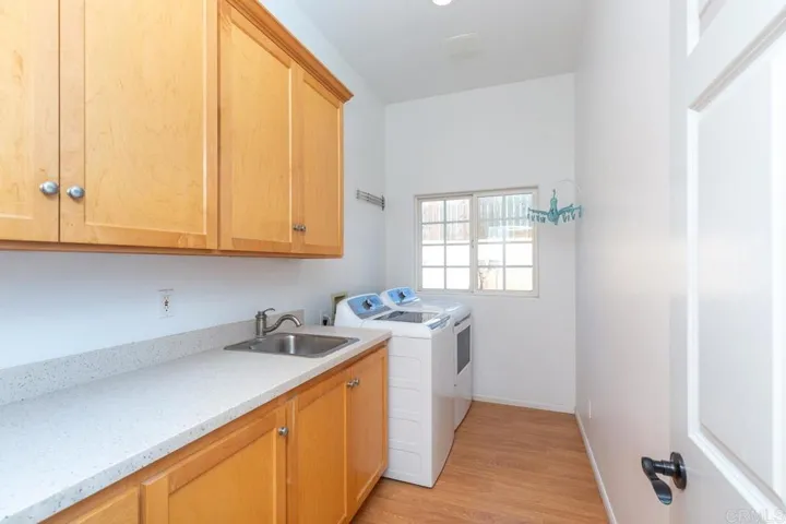 229 Holly Road, El Cajon, California 92021