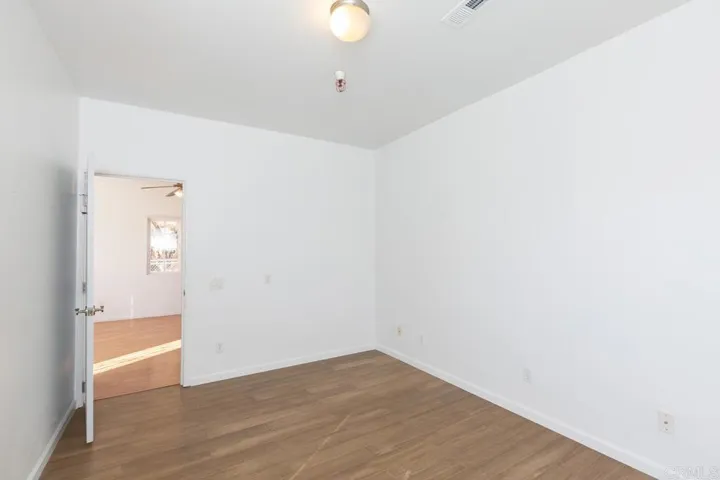 229 Holly Road, El Cajon, California 92021