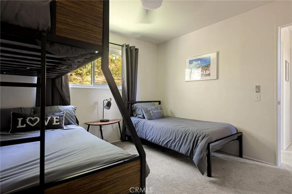 735 Bishorn Drive, Lake Arrowhead, California 92352 home-pic-27
