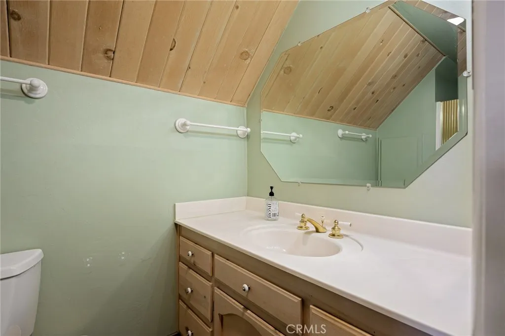 735 Bishorn Drive, Lake Arrowhead, California 92352 home-pic-31